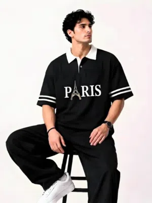 تيشيرت PARIS – أوفر سايز عصري يخطف العين  لو بتدور على ستايل مختلف ومريح في نفس الوقت