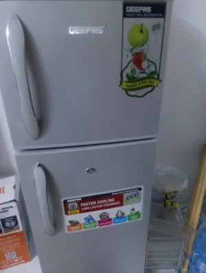 عدد2 ثلاجه بحاله جيده جدا