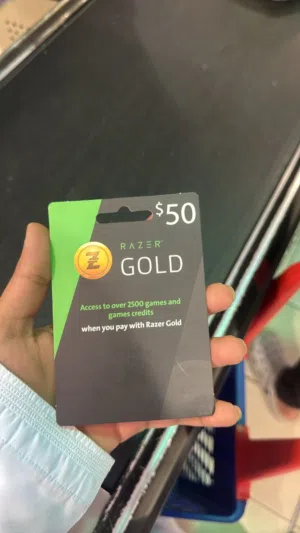بطاقه ريزرrazer (50دولار) (20 ريال عماني ) بيعه مستعجله ب 15 ريال