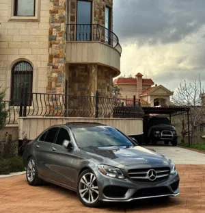 Mercedes C300 panoramic full option