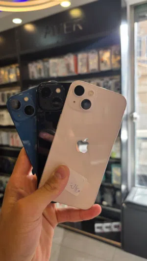 Apple iPhone 13 128 GB in Amman