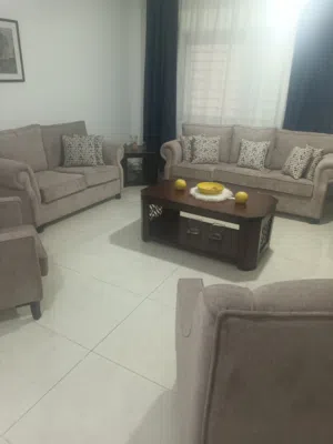 اثاث مستعمل بحاله جيدة للبيع بداعي السفر