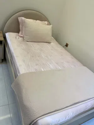 سرير جديد غير مستعمل