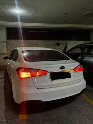 Kia cerato 2016 (1.6) sunroof mid option