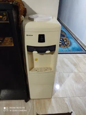 كولر ماء مستعمل بحالة جيده للبيع