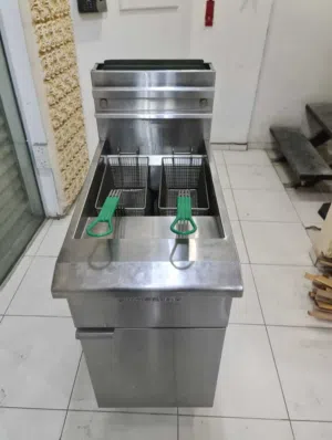 Deep Fryer for sale للبيع مقلاة مطاعم بالغاز