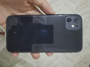 Apple iPhone 11 128 GB in Sana'a