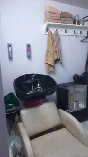 صالون سيدات للبيع