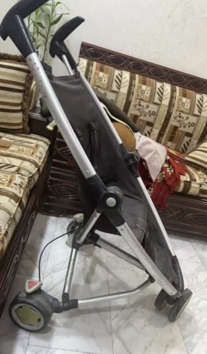 عربة اطفال