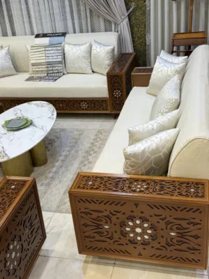 طقم ليزر اوروبي مع لمسة فخامة من خشب الزان وحفر ليزر CNC بأرخص سعر في السلطنة