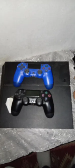 بليستيشن 4 للبيع