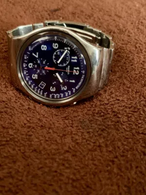 ساعة سواتش سويسرية