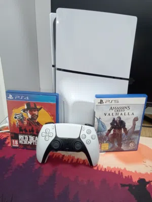 ps5 سلم مستعمل فقط سنة مع قرصين