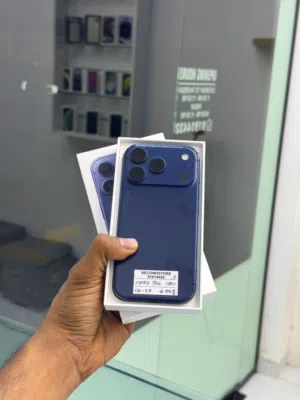 iPhone 17 Pro 256 GB with 100% BH - Best working and good phone