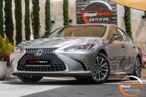Lexus es300h 2023  يمكن التمويل بالتعاون مع المؤسسات المعتمدة لدى المعرض