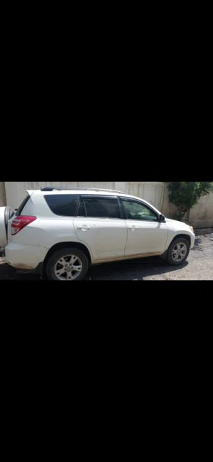 تويوتا راف استخدام شخصي 2012