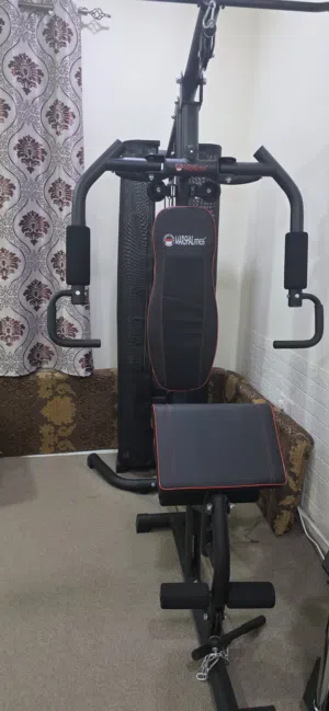 جهاز تدريب بناء العضل جديد استخدام شهر واحد فقط سبب البيع انتقال المنزل وعدم وجود مساحه للجهاز