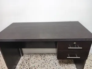 مكتب للدراسه او للعمل ارتفاع او 71 سم