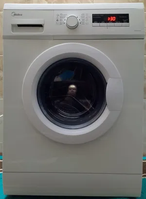 Washing Machines . Midea . Used1