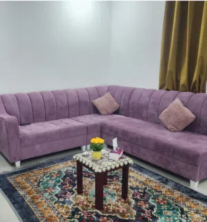 ركنه مع طاوله صغيره