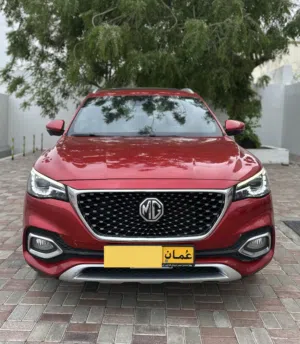 MG hs 2023 2.0 turbo luxury full option oman car. Under warranty. Full service from MG low mileage
