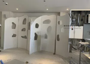 تنفيذ جميع الأعمال الخشبية أبواب ديكور داخلي وخارجي  غرف نوم ديكورات محلات تجارية ديكورات مطاعم