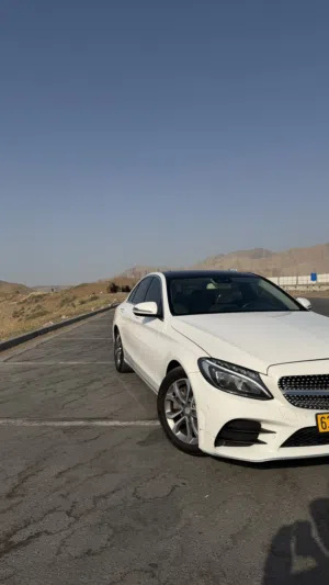 مرسيدس C300 نظيف جدا