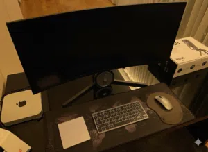 Setup كامل للبيع  Mac Mini M2 + شاشة منحنية Xiaomi 30 بوصة