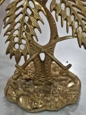 تحفة فنية ( مطلي ذهب) شعار المملكة العربية السعودية