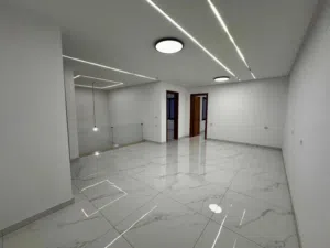 200 m2 5 Bedrooms Apartments for Rent in Tripoli Mizran St