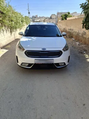 Used Kia Niro in Zarqa