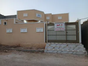 بيت للبيع في البصرة.