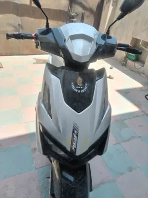دراجه سكنس GT للبيع مستخدمه فقط 6 اشهر نظيفه
