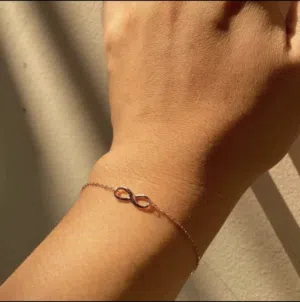 اسوارة حُب أبدي