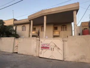 بيت للإيجار بحي المهندسين ع شارع 20 بصف الركن