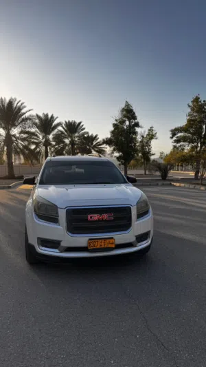 لبيع سياره جي أم أكاديا موديل 2013 وكالة عمان بحاله GMC ACADIA 2013 FOR SALE جيده مستعمل