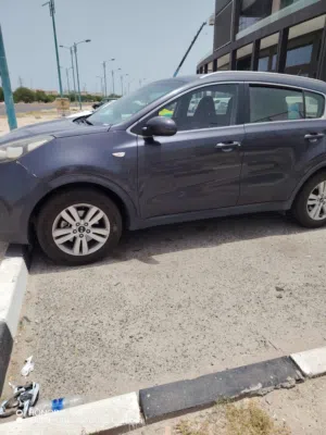 سياره كيا اسبورتاج 2017 ماشيه 220 الف كيلو مكينه 2000 cc جير مكينه شاصي مكيف تلج تكملة أقساط تم