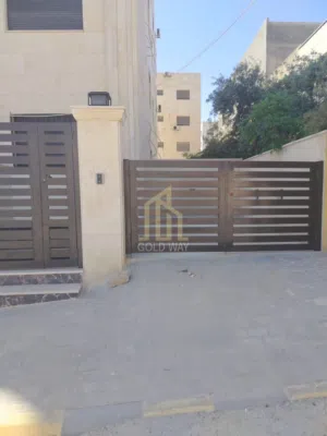 200 m2 3 Bedrooms Apartments for Sale in Amman Daheit Al Yasmeen