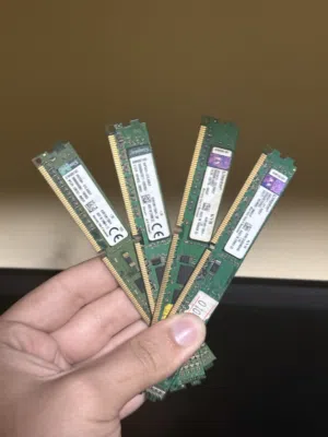 حجمها4 gb و Ram DDR3 1500سرعة