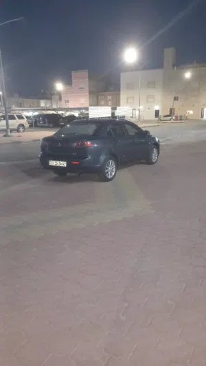 Used Mitsubishi Lancer in Farwaniya