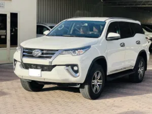 TOYOTA FORTUNER 2019 MODEL 4 CYLINDER