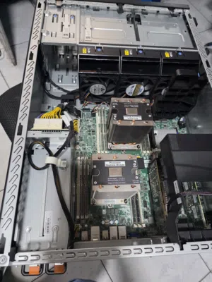 server Lenovo ThinkSystems ST550