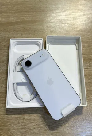 Apple iPhone Air (256GB) – Sky Blue Middle East Version