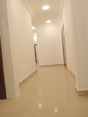400 m2 3 Bedrooms Apartments for Rent in Farwaniya Abdullah Al-Mubarak