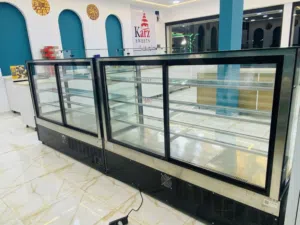 ثلاجة عرض شبه لم تستعمل 1.80 عدد 2 صينة لكن درجة ممتازة سعر القطعة 5.900 د.ل