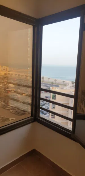 للوافدين بدون عمولات شقة تري البحر السالمية شارع البلاجات