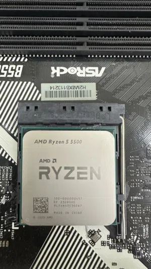 معالج AMD R5 5500
