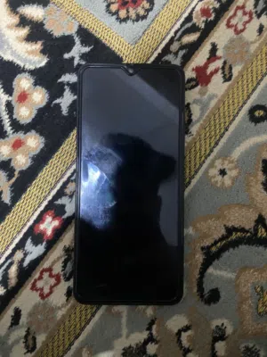سلام عليكم  ردمي c14تلفون ربي يبارك عيبه خلفيه مكصر بس رم 6   ستعمل خفيف تلفون  ربي يبارك في رزاق لج