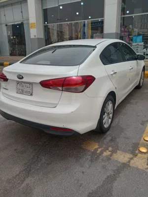 Used Kia Cerato in Jeddah