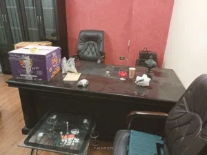 اثاث مكتبي مستعمل